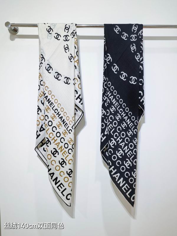 Chanel 140X140cm 70%羊绒30%真丝 E081920